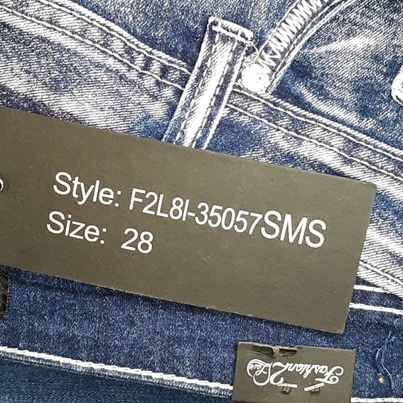 Stretch skinny jeans w/embellished pockets - Picture 11 of 12